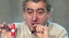 Nick Hayek, CEO und Konzernleitungspraesident der Swatch Group raucht eine Zigarre an der Bilanzmedienkonferenz der Swatch Gr