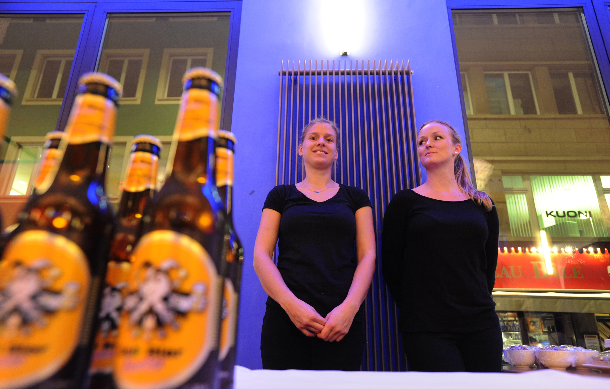 Das Buffet ist angerichtet und das Bier ist gekühlt.