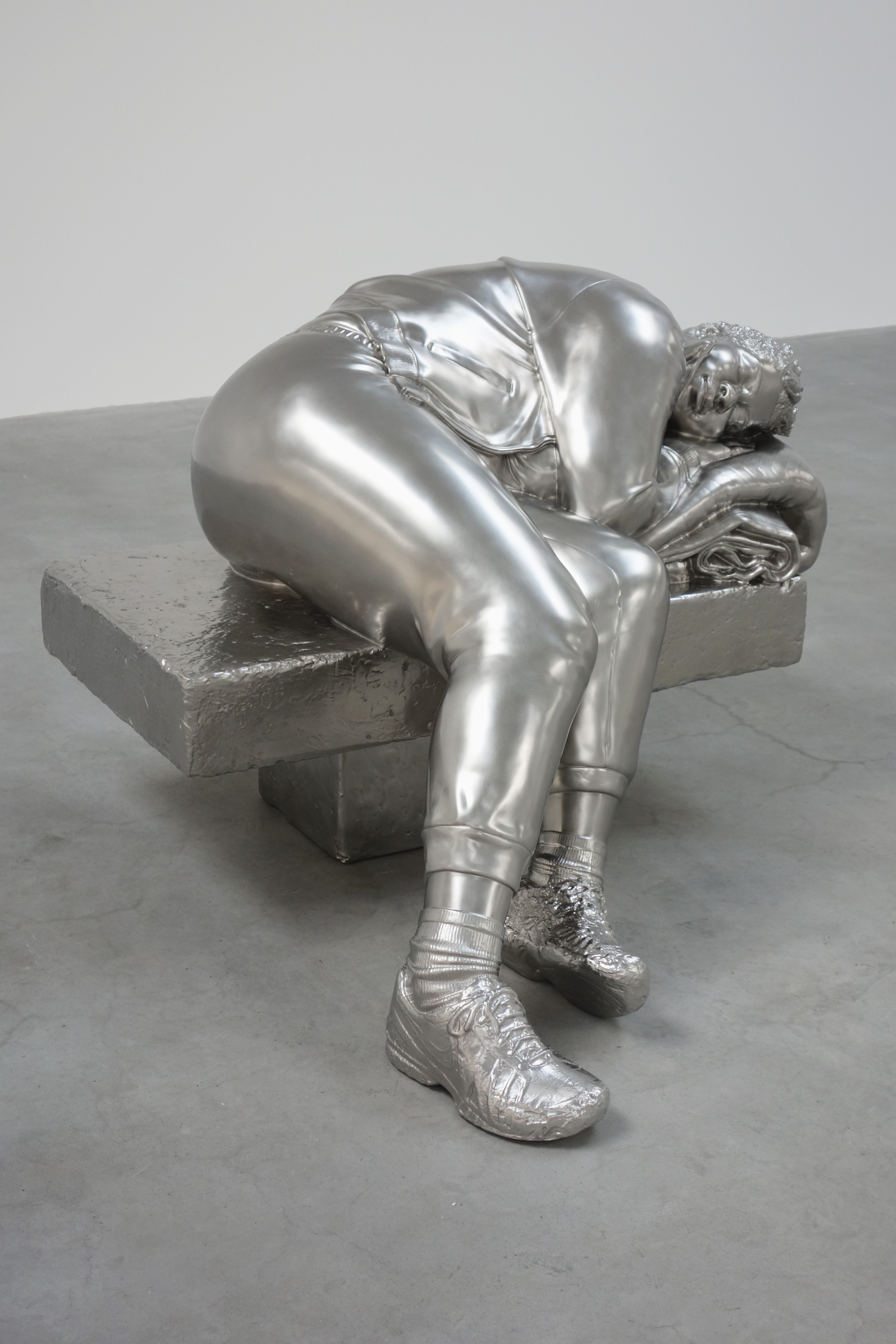 Charles Ray: «Sleeping».