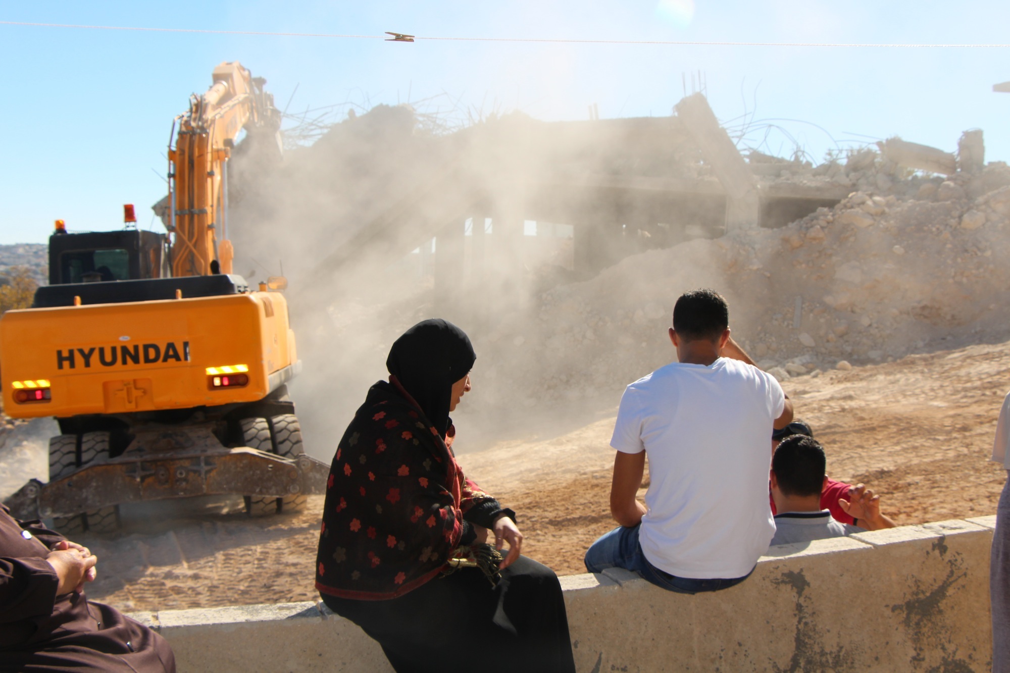 Bei den Housedemolitions in «Tsur Baher» waren Monika Wiedemann und ihr Team vor Ort.