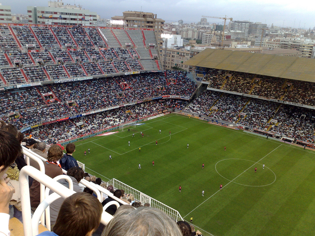 Der Valencia Club de Futbol hat ein anspruchsvolles Publikum im altehrwürdigen Stadion Mestalla inmitten der Küstenstadt.
