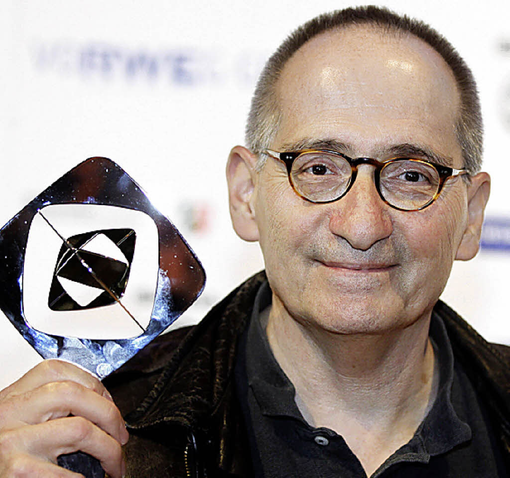 Dominik Graf mit seinem neunten Grimmepreis im Jahr 2011.
