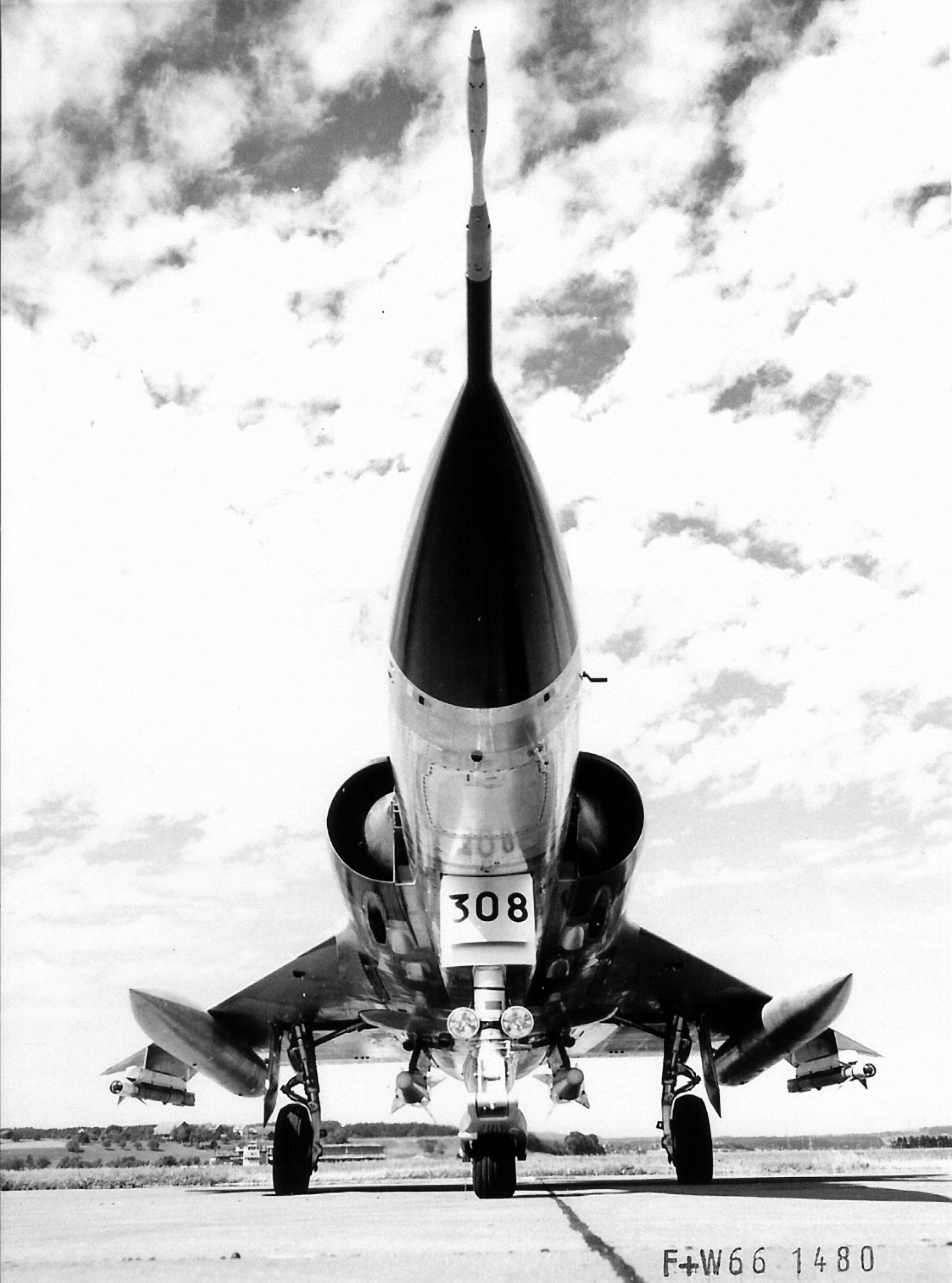 Als Wunderwaffe versprochen: Mirage lll S J-2308.