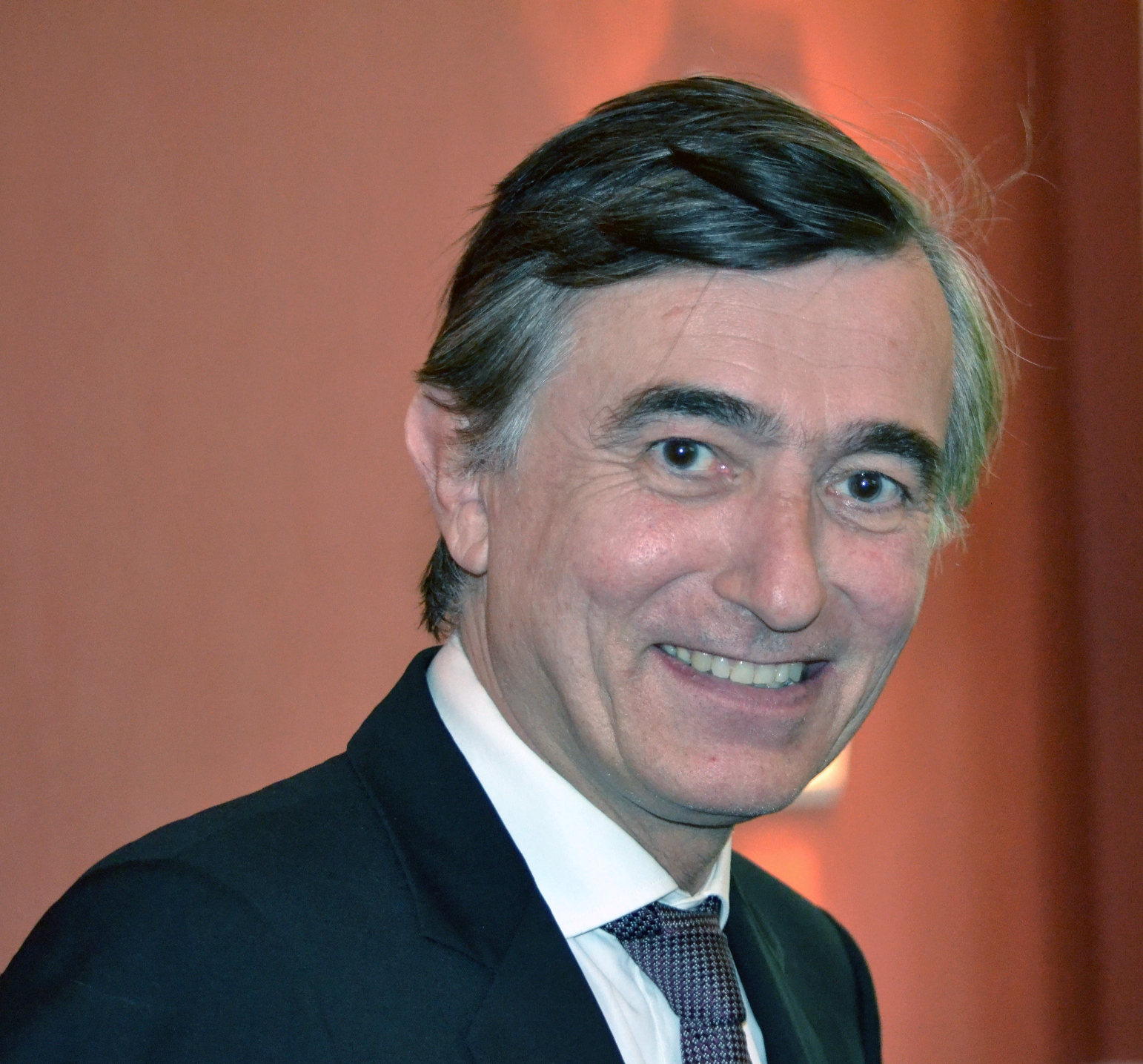 «Gesundheitsversorgung ist Friedensförderung.» – Philippe Douste-Blazy, Präsident von Unitaid.