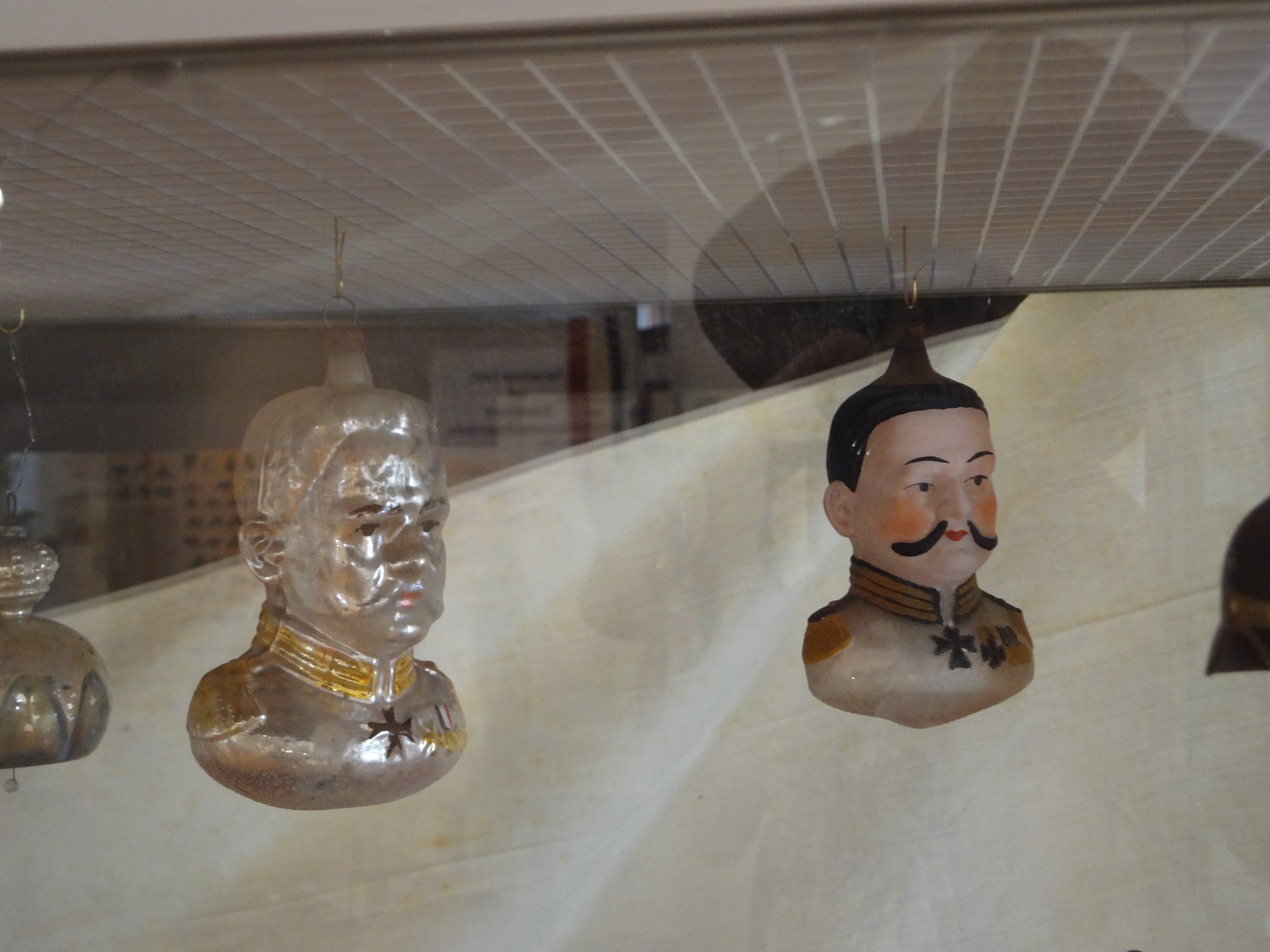 Selbst als Christbaumschmuck war in der deutschen Kaiserzeit das Militär in Bürgerstuben zu Gast.