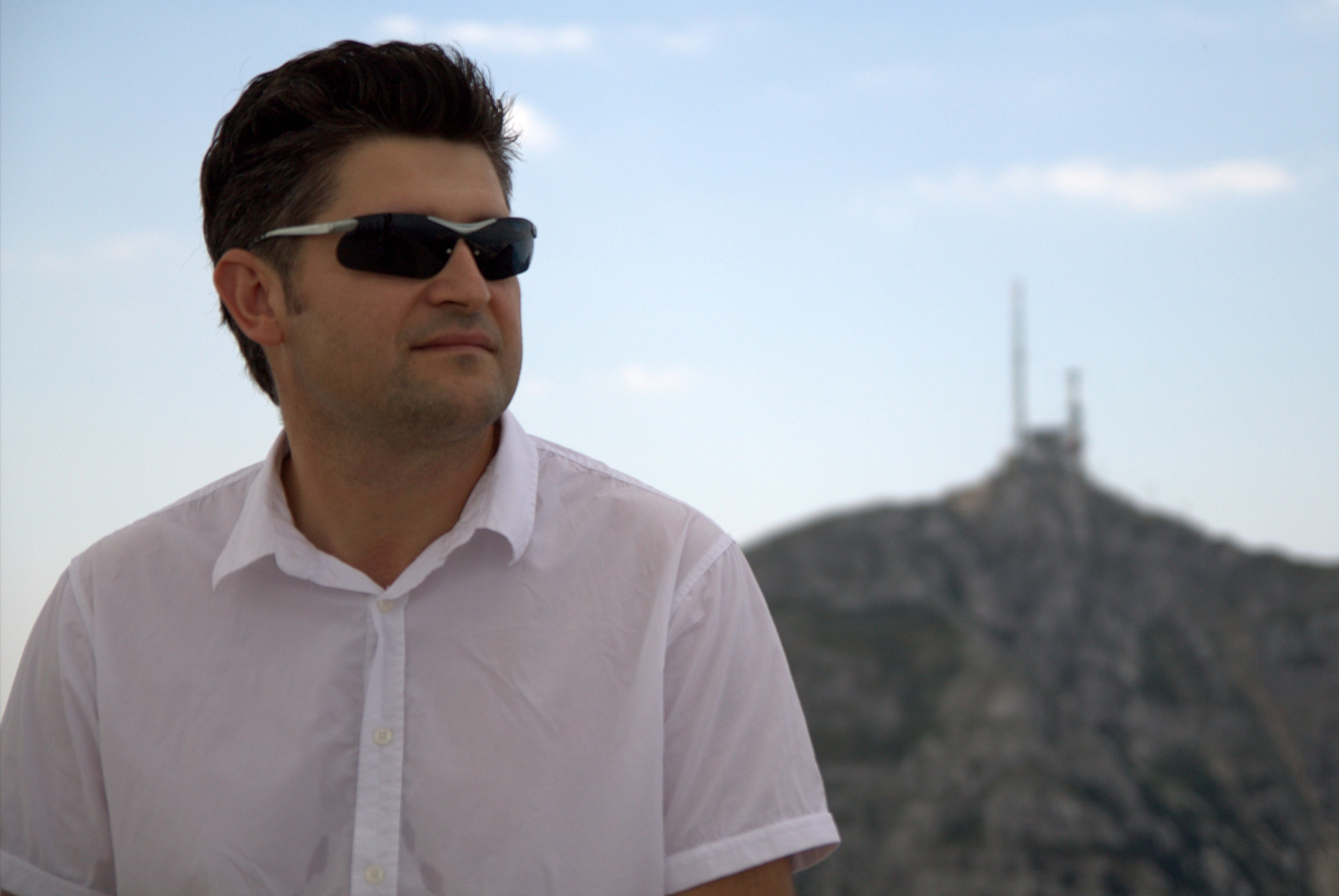 Mirko Milanovic arbeitet im Hotel Rivijera in Petrovac in der Gastronomie. Die Stadt an der K�ste von Montenegro ist ein beliebtes Reiseziel f�r wohlbetuchte Russen.