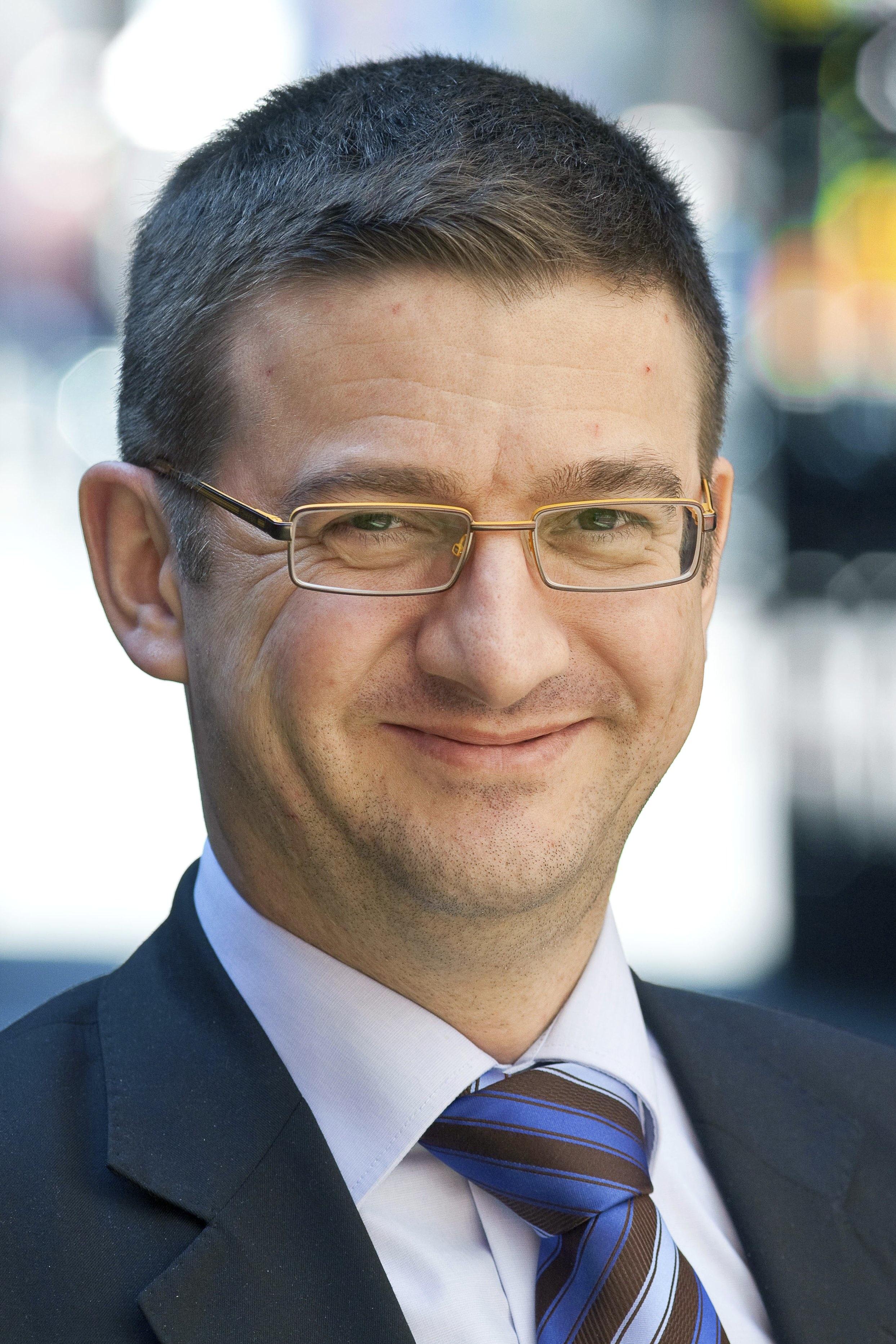 Patrick Hafner ist SVP-Bürgerrat der Stadt Basel und in verschiedenen kirchlichen und gesellschaftlichen Gruppierungen und Organisationen aktiv.