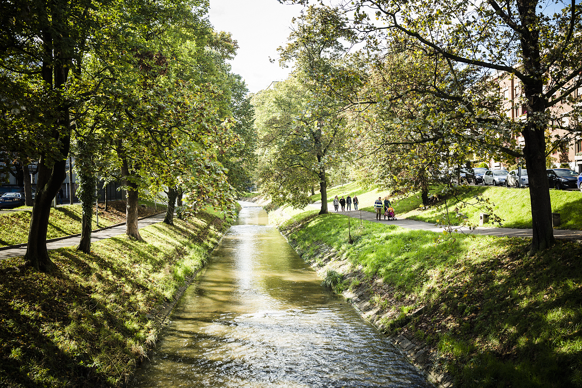 Idyllische Promenade an der Birsig – nachts wird hier auch mal gefeiert!