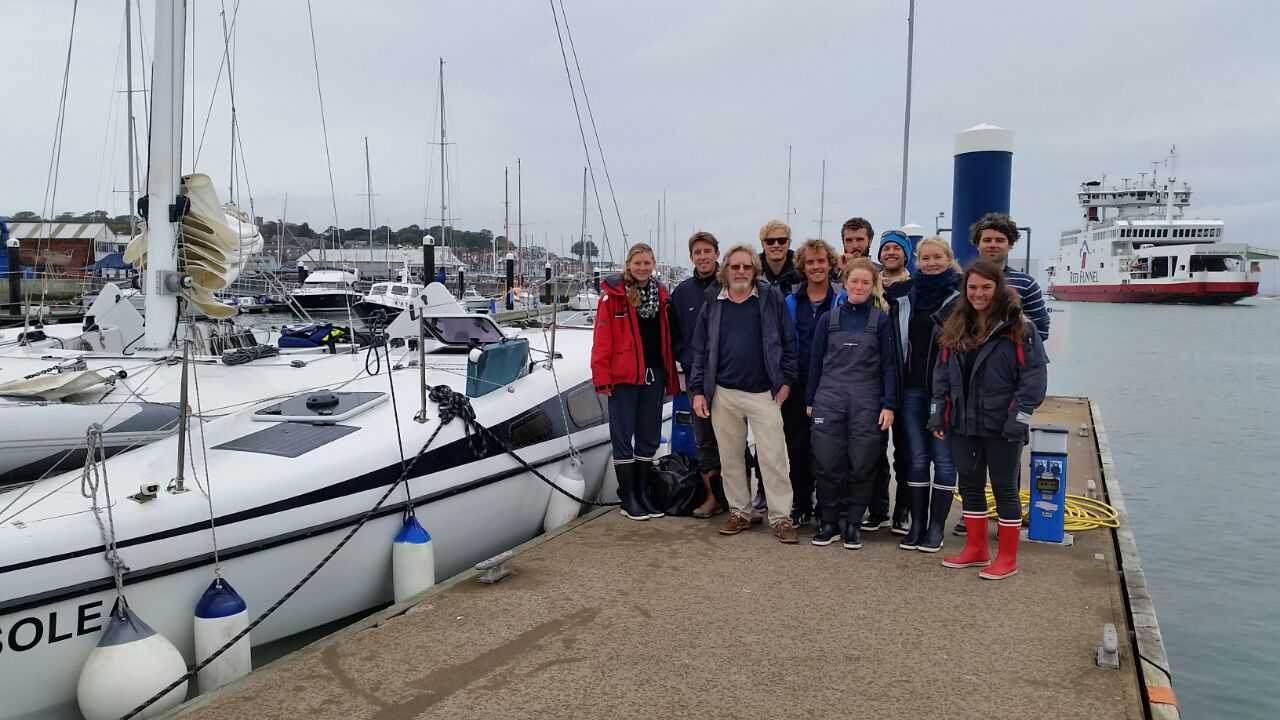 Gruppenfoto der Back to Basel Crew mit John und Orion Shuttleworth