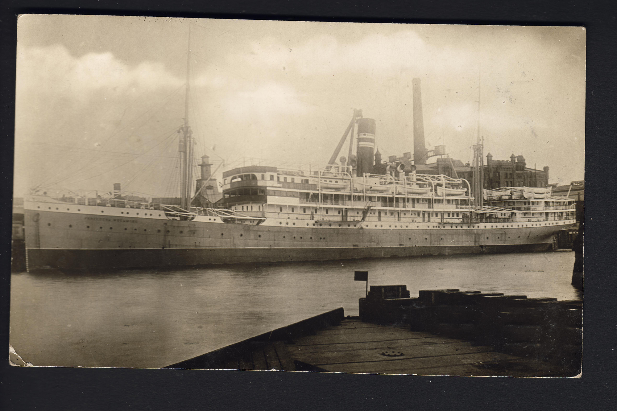 Mit der «Professor Woermann» wurde 1893 erstmals Kakao von der Goldküste nach Europa exportiert.