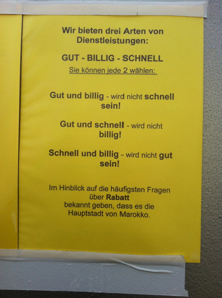 Notitz an einer Autowerkstatt in Berlin-Neukölln.