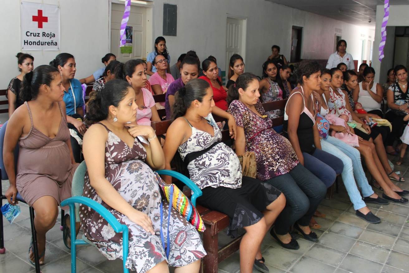 Treffen junger schwangerer Frauen in Honduras.