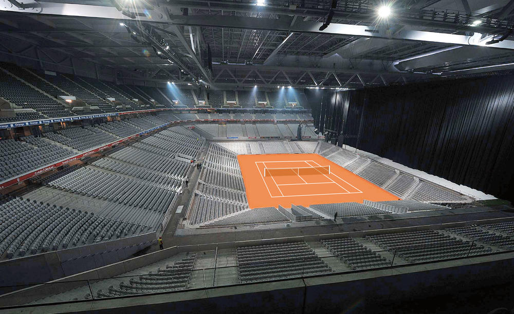 Das Fussballstadion von Lille - halbiert und hergerichtet für 27'000 Zuschauer für den Davis-Cup-Final Frankreich gegen die Schweiz.