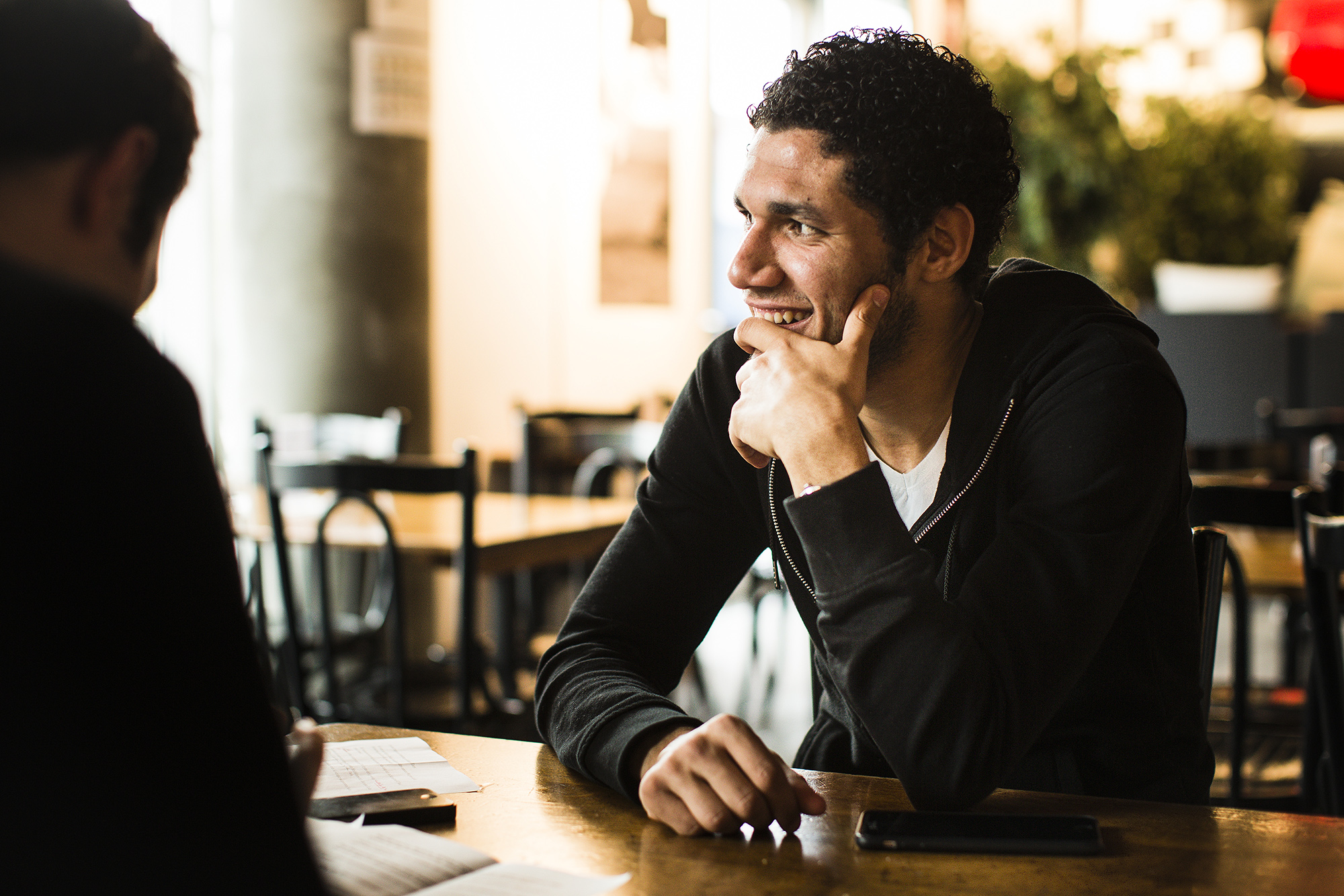 FOTO: TAGES WOCHE/STEFAN BOHRER ORT: BASEL - 4.12.2014: INTERVIEW MIT DEM AEGYPTISCHEN SPIELER DES FC BASEL - MOHAMED EL NENNY.