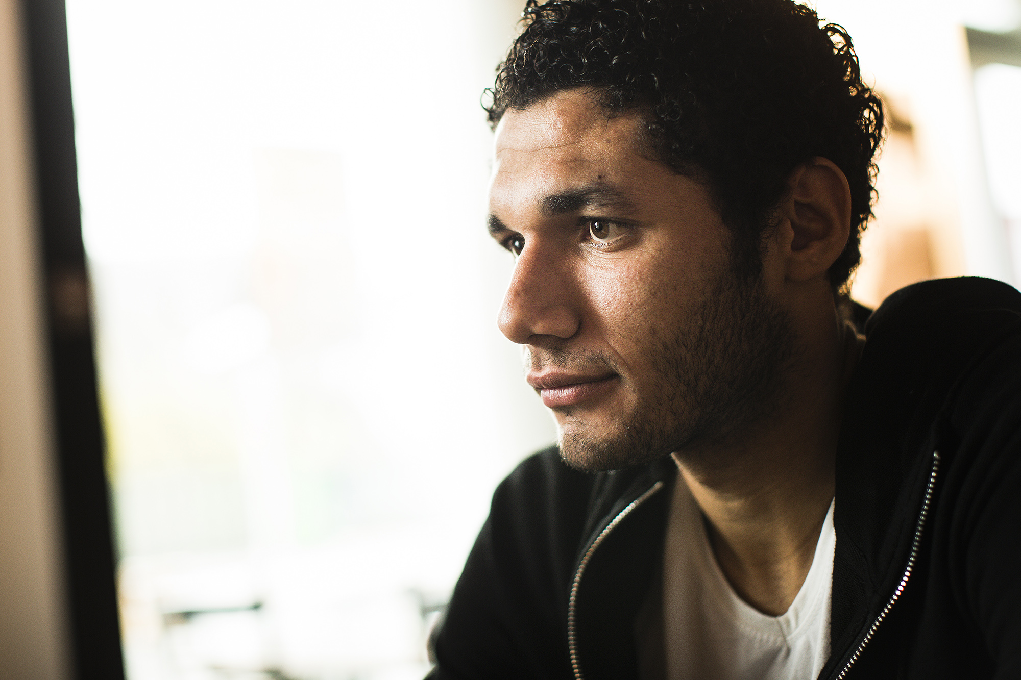 FOTO: TAGES WOCHE/STEFAN BOHRER ORT: BASEL - 4.12.2014: INTERVIEW MIT DEM AEGYPTISCHEN SPIELER DES FC BASEL - MOHAMED EL NENNY.