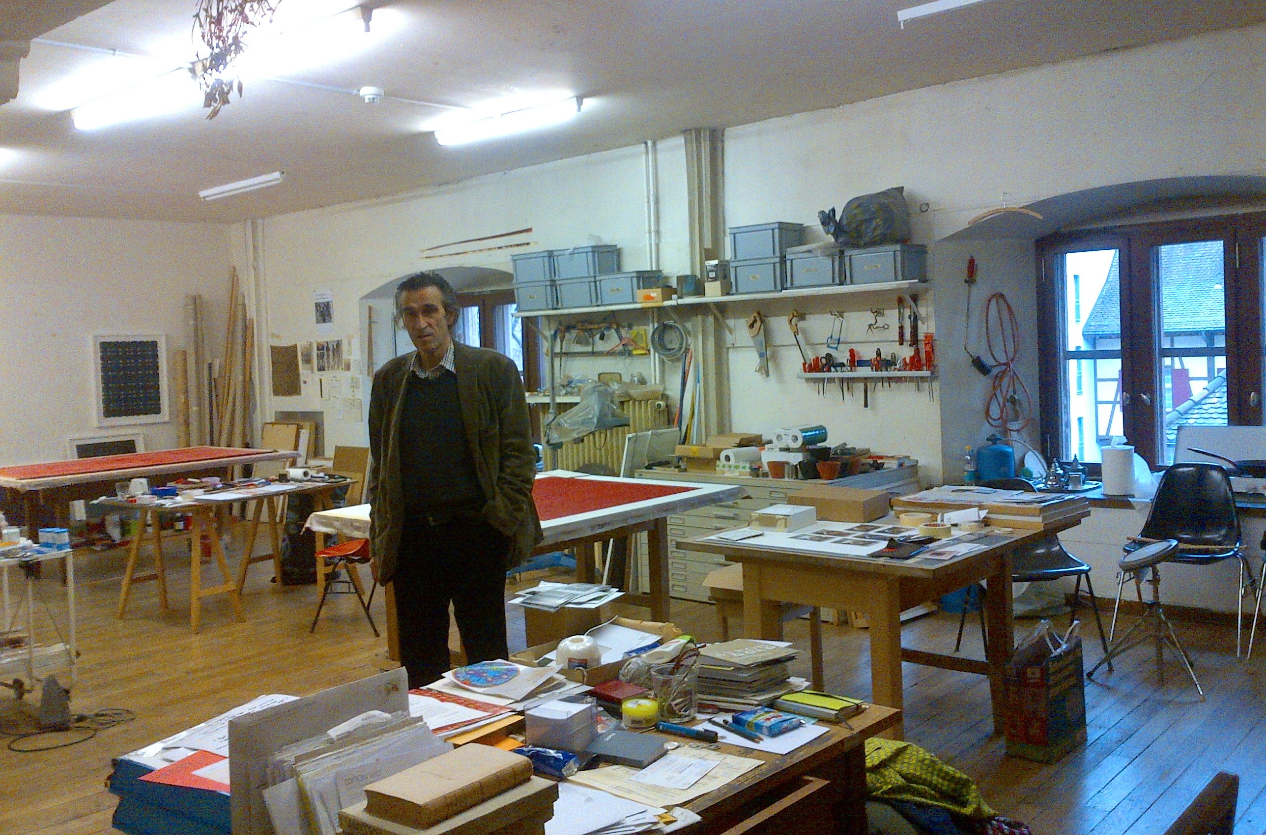 Corsin Fontana in seinem Atelier.