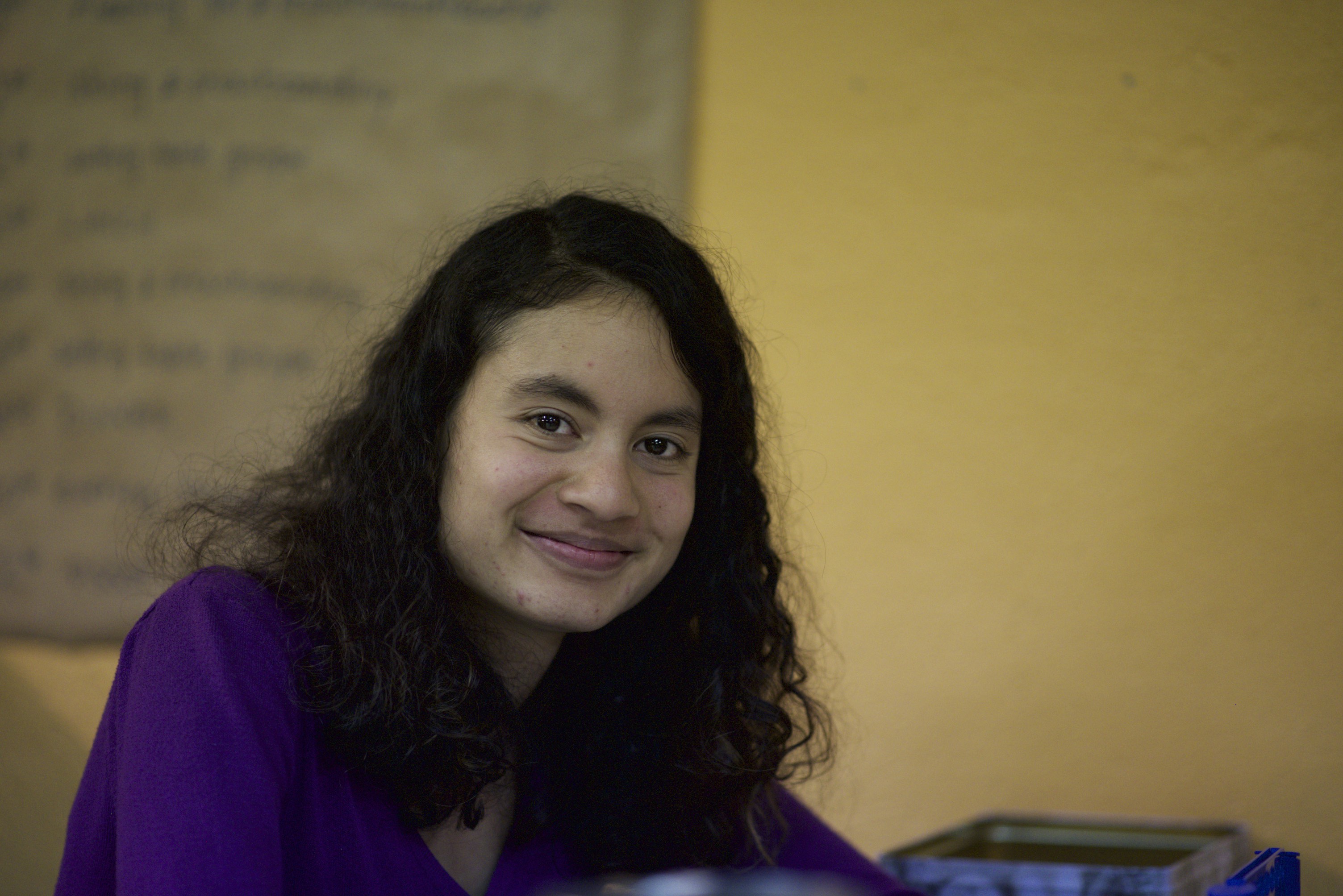 Indira Pérez studiert Moderne Sprachen und Kulturmanagement an der Universidad Nacional de Colombia in Bogotá.