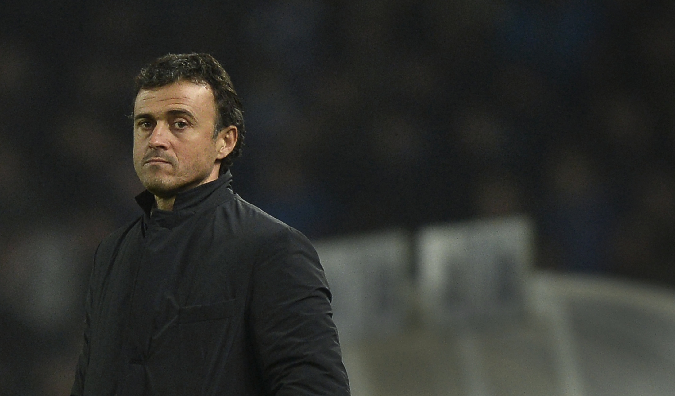 Barcelona's coach Luis Enrique reacts during their Spanish first division soccer match against Real Sociedad at Anoeta stadium in San Sebastian January 4, 2015. REUTERS/Vincent West (SPAIN - Tags: SPORT SOCCER)
