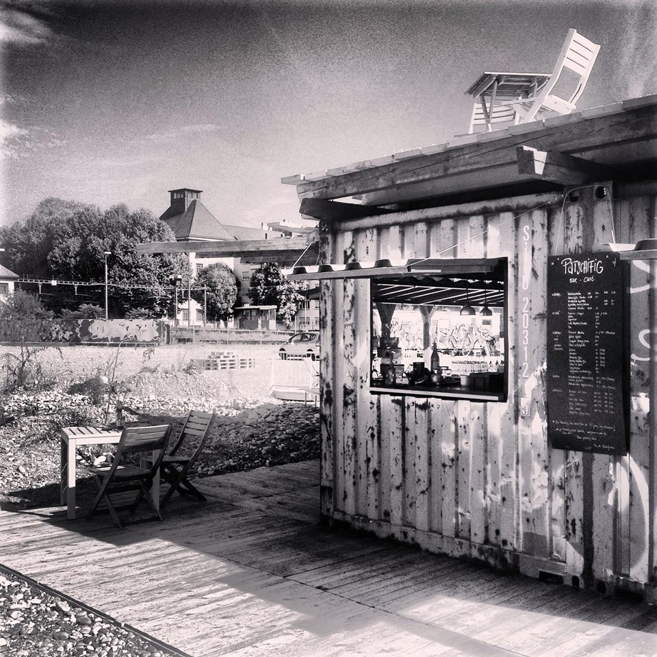 Die Bar Patschifig – ein alter Schiffscontainer.