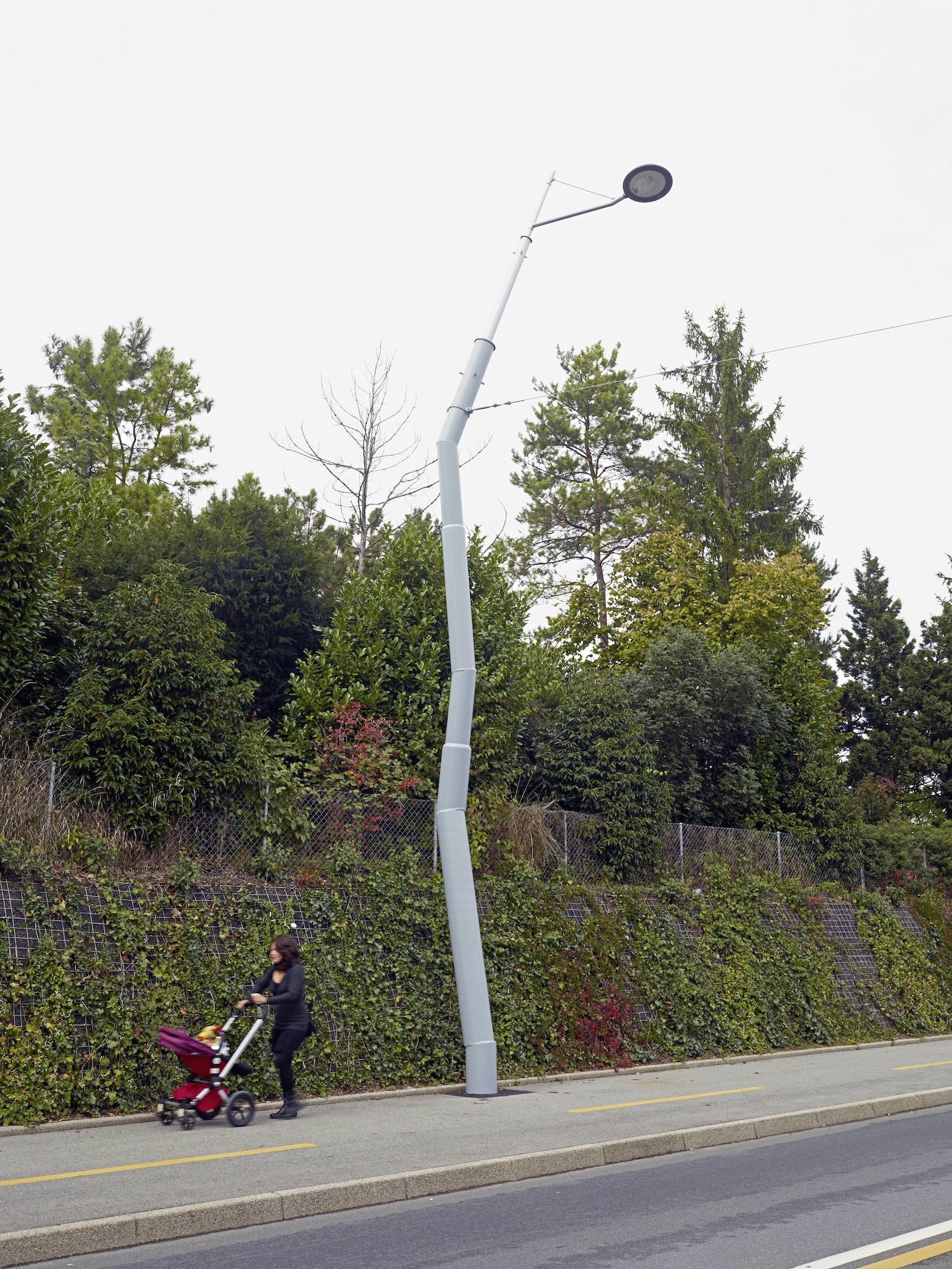 Ein Mast, zerstückelt und neu zusammengesetzt.