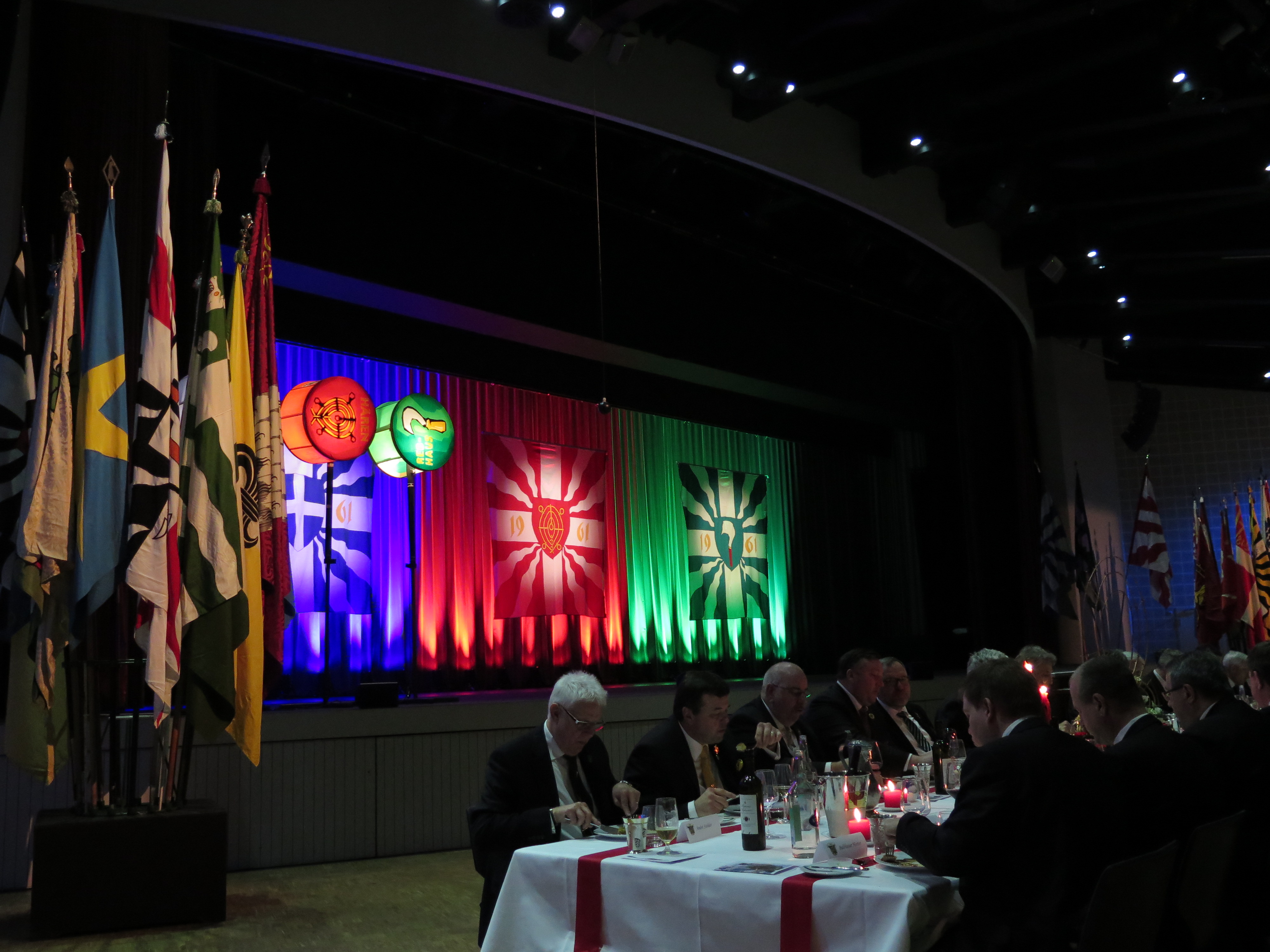 Bühne im San Franciso Saal am Gryffemähli.
