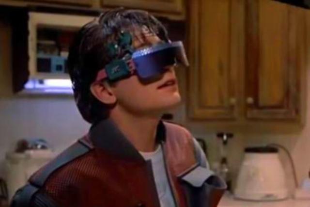 Alles schon dagewesen: Eine Szene aus «Back to the Future II», die im Jahr 2015 spielt.