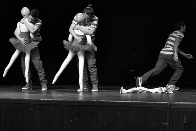 Guy Morin liess die Puppen tanzen class=