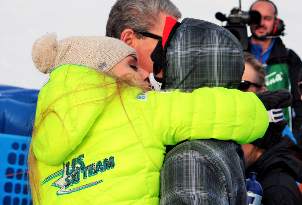 Dass Lindsey Vonn mit Tiger Woods liiert ist, ist ihrer Karriere in den USA nicht hinderlich.