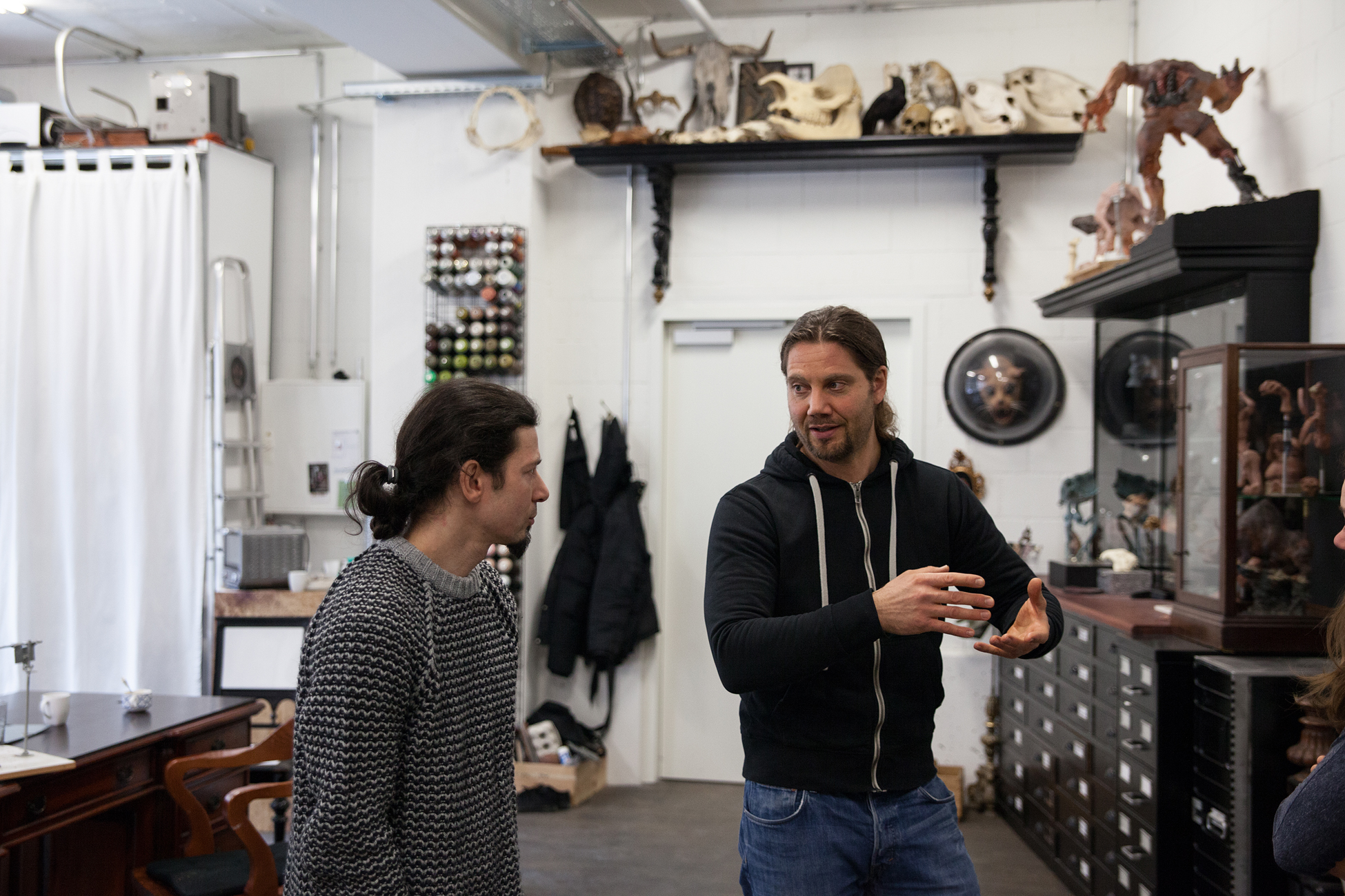 Leidenschaft fürs Skurrile: Clauss und Steiner in ihrem Atelier in Oberwil.