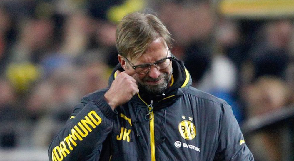 epa04603819 Dortmund's head coach Juergen Klopp reacts during German Bundesliga match Borussia Dortmund vs FC Augsburg in Dortmund, Germany, 04 February 2015...(EMBARGO CONDITIONS - ATTENTION - Due to the accreditation guidelines, the DFL only permits the publication and utilisation of up to 15 pictures per match on the internet and in online media during the match) EPA/ROLAND WEIHRAUCH