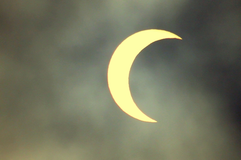 Eine partielle Sonnenfinsternis, fotografiert 2012 in San Juan Capistrano (USA). Am 20. März lässt sich das seltene Ereignis auch in Basel beobachten.