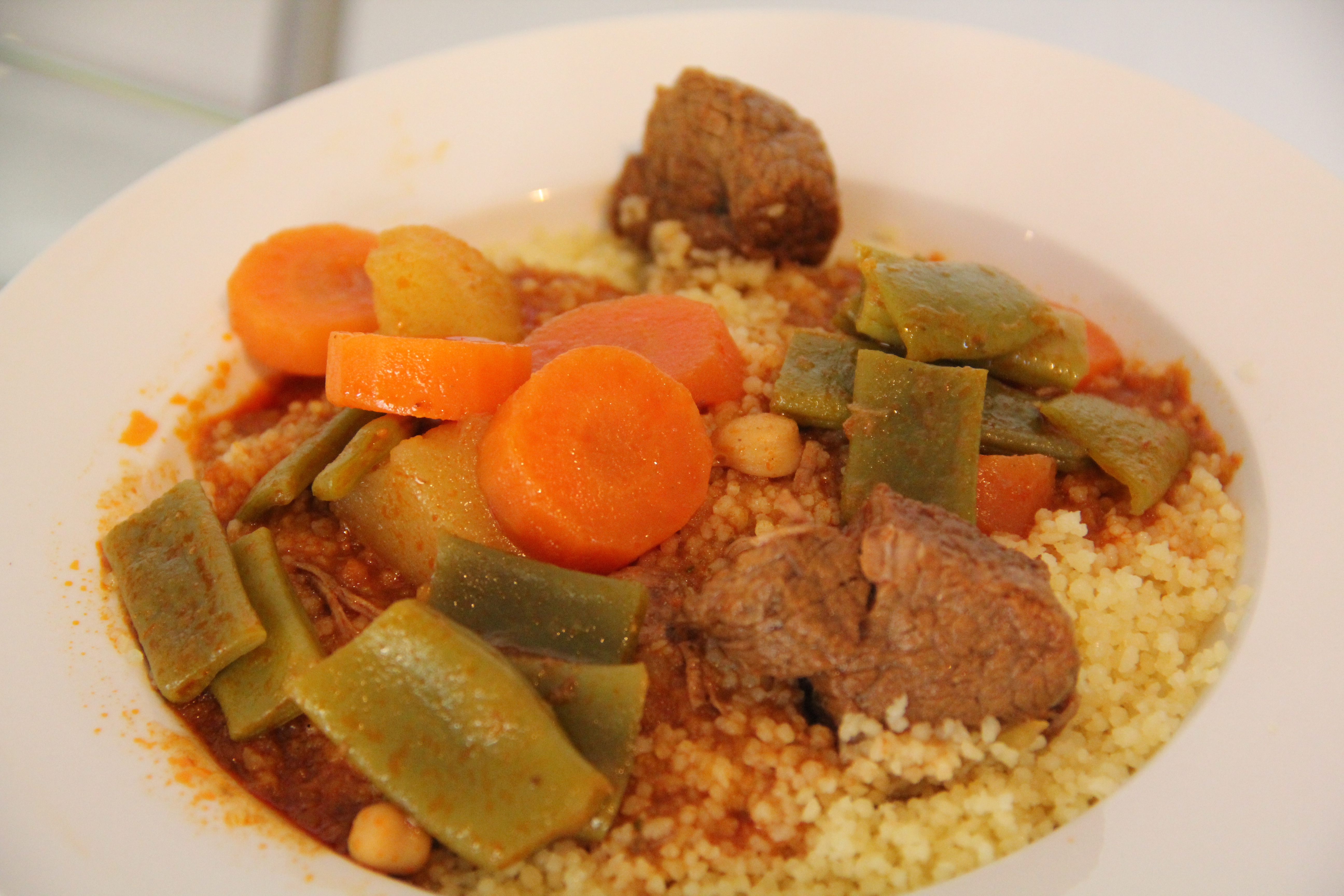 Vom Montag bis am Samstag wird bei Tassili eweils ab 11.30 Uhr Couscous mit Fleisch oder Gemüse verkauft.