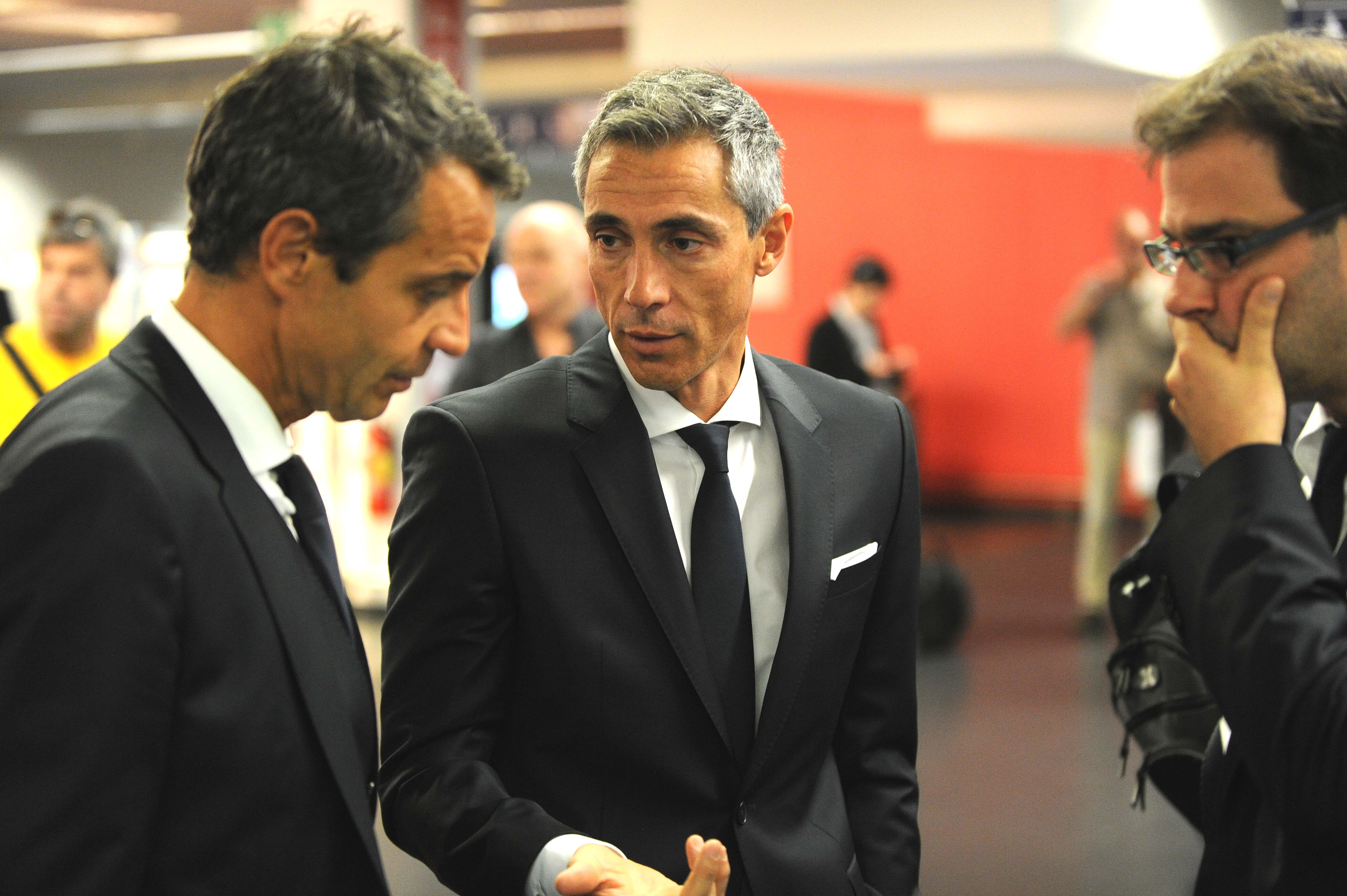 Landung in Basel Irport mit B Heusler links , Sousa Mitte und Georg heitz rechts der fc basel verliert in madrid bernaBEU MIT 1:5 cHAMPIONS lEAGUE fUSSBALL 16. 9. 14 copyright Meinrad Sch�n Sportfoto M�hlenstrasse 5a D-79589 Binzen TELEFON 0049-7621-1676087 mobil 00491714155918 FAX: 0049180506034681232 Konto: 6344402 VB Dreil�ndereck L�rrach 68390000 FA L�rrach 19 % UmSst: Steuernr: 11481/02641 IBAN: DE90683900000006344402 (Papierform: DE90 6839 0000 0006 3444 02) BIC: VOLODE66XXX (VB Dreil�ndereck L�rrach) Bank: Volksbank Dreil�ndereck meinradschoen@aol.com fotoms@aol.com sw-sport@de