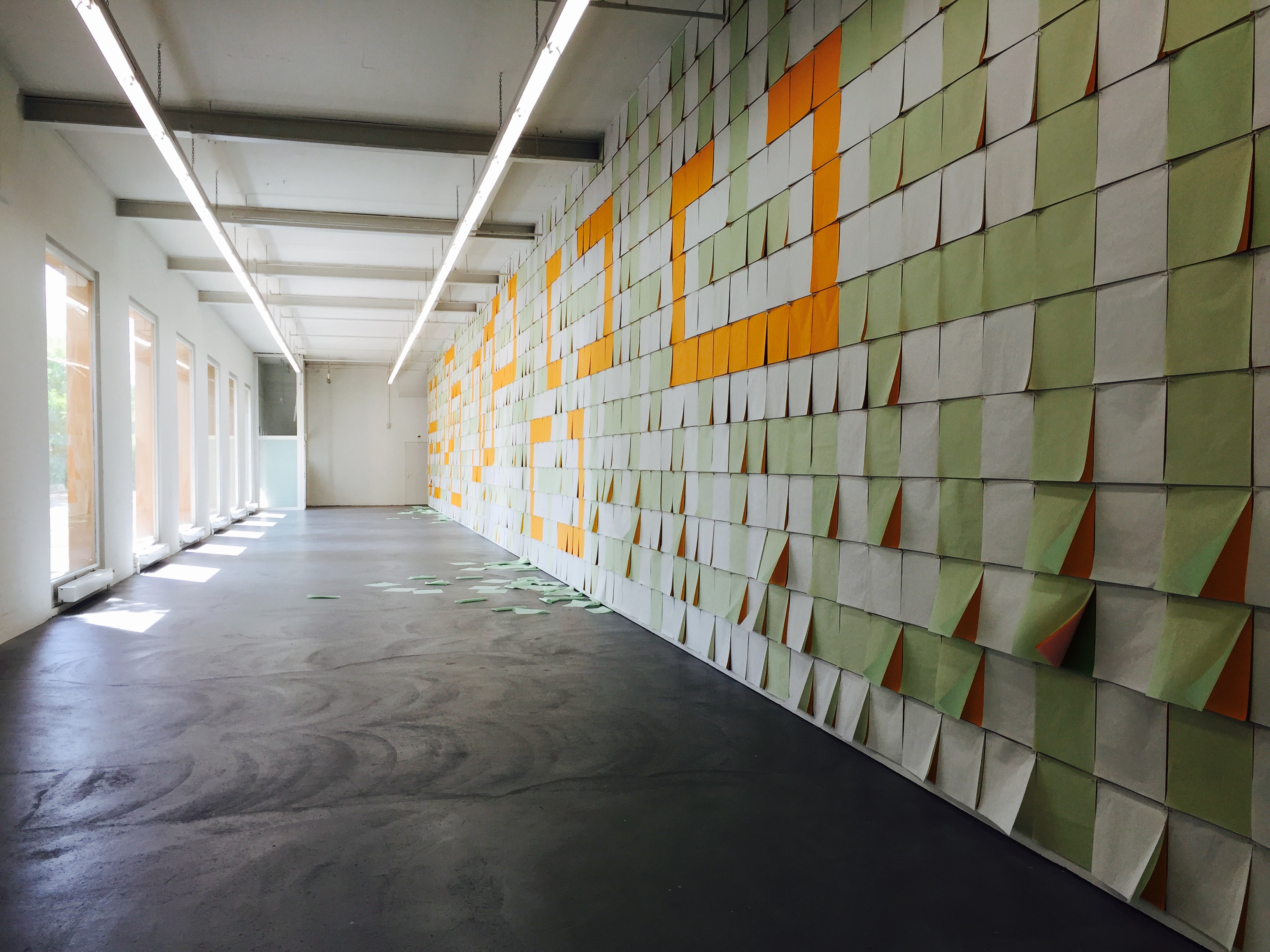 Katharina Hinsbergs Installation, die sich verändern wird.