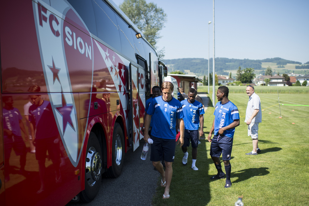 Der FC Sion verpasst sich in Meisterschwanden den letzten Schliff vor dem Cupfinal gegen Basel. Im Bild: Reto Ziegler, Chadrac Akolo und Ebenezer Assifuah.