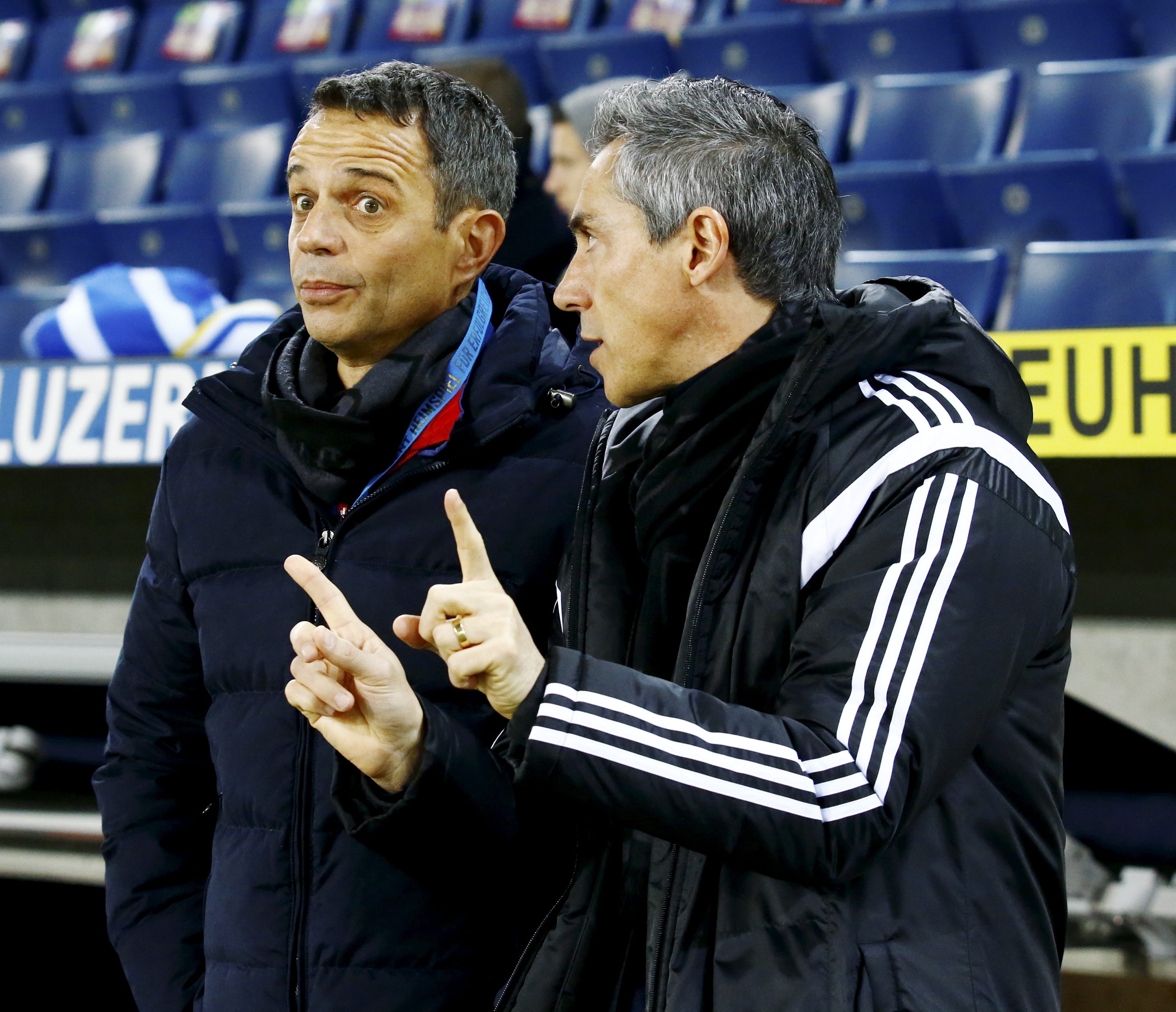 06.12.2014 Luzern Fussball Herren Super League Saison 2014/2015 Swissporarena FC Luzern - FC Basel. Bild zeigt Basels Praesident Bernhard Heusler Coach Paulo Sousa Aktion Foto (c) Anton Geisser