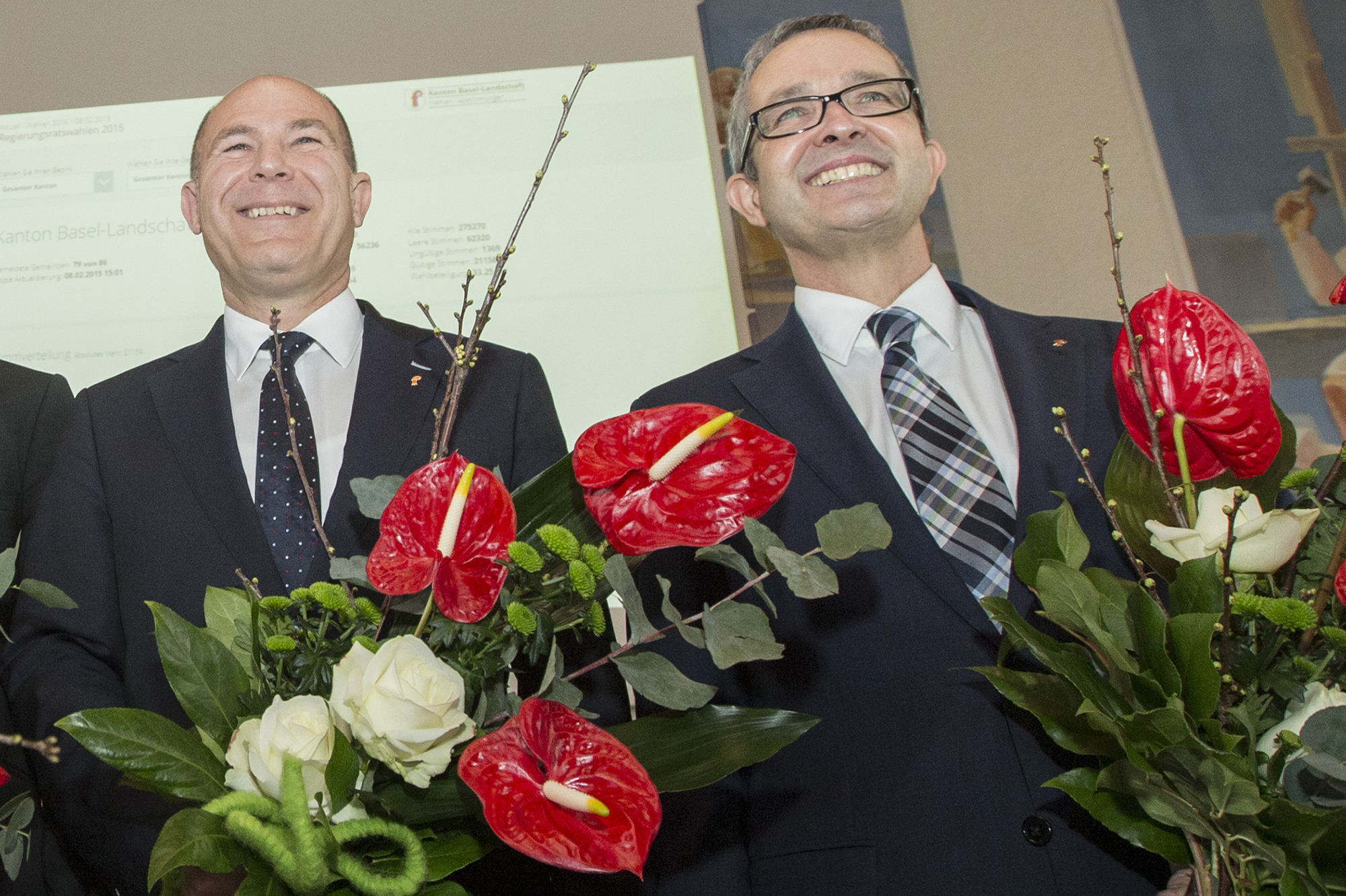 Strahlende Sieger: Die wiedergewählten Regierungsräte Anton Lauber (links) und Thomas Weber im Februar 2015. Wenige Monate später fielen ihre Prognosen in sich zusammen.