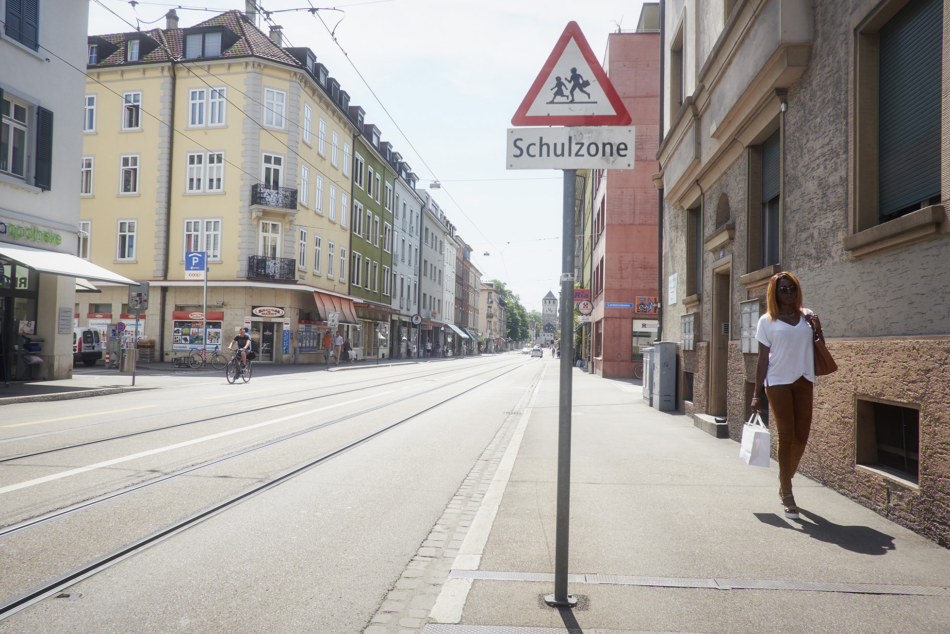 Die Elsässerstrasse ist eine Lebensader im Quartier, aber es gibt noch viel Handlungsbedarf.