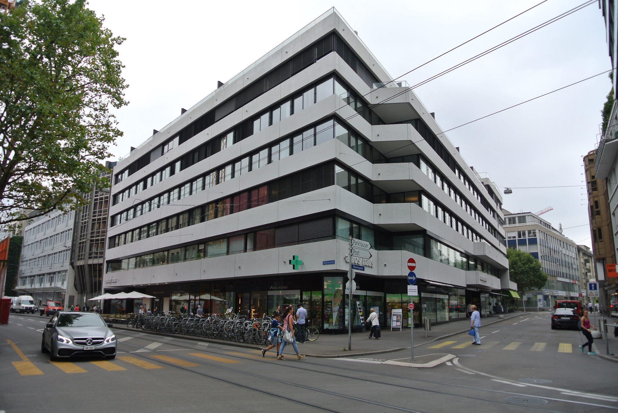 Musterbeispiel der Hochkonjunktur-Architektur: Das Anfos-Haus von Johannes Gass   Wilfried Boos sowie Max Rasser   Tibère Vadi (Baujahr 1963)