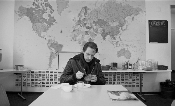 Der Regisseur als Einzelkämpfer Andy Herzog in 'Wintergast'