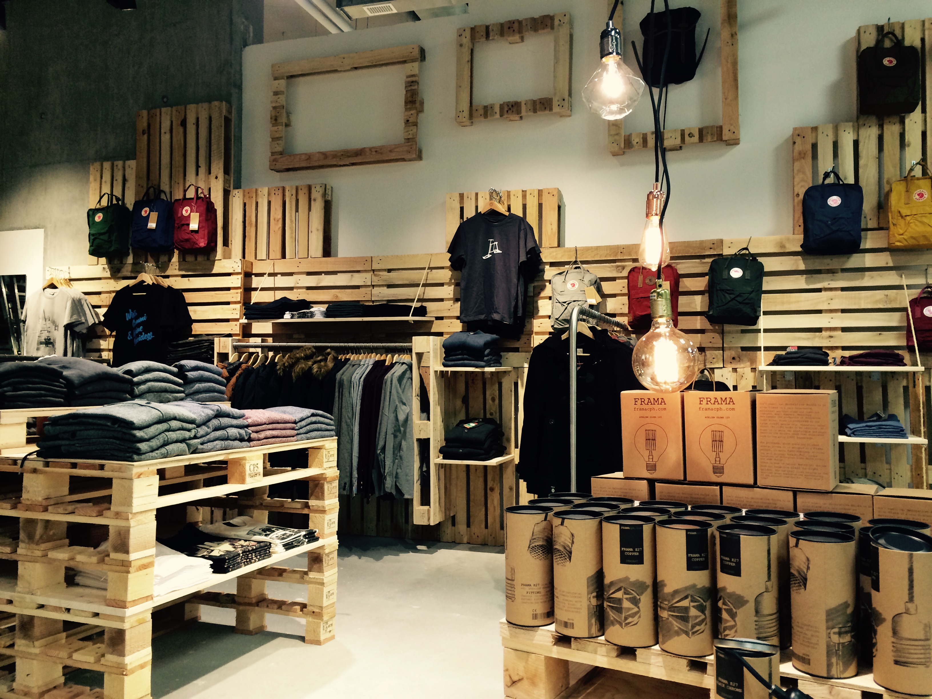 Schnell aufgestellt und rasch wieder weg, so läuft das auch mit Tarzans Pop-Up-Store in Grindelwald.