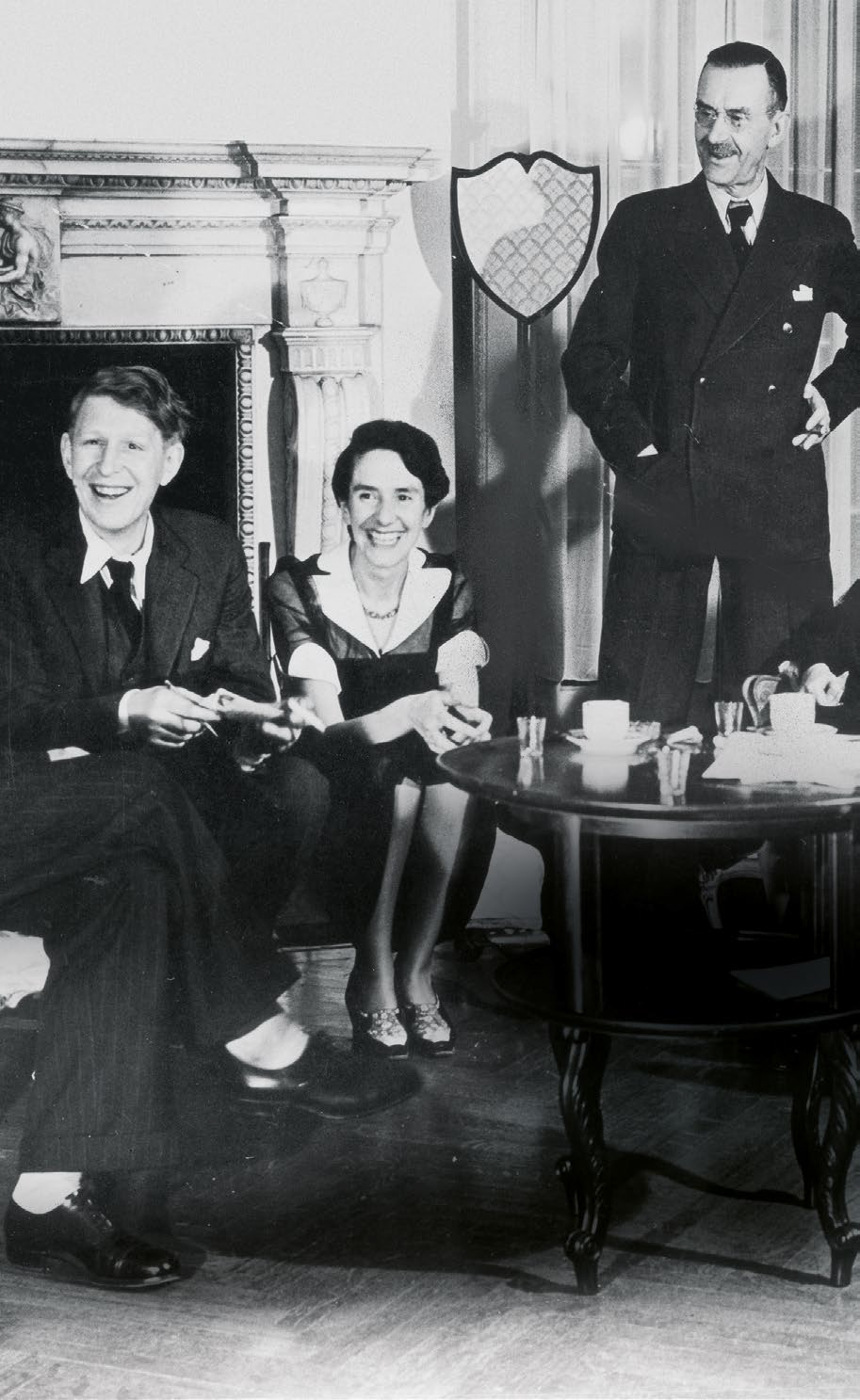 Da strahlen sie noch: Thomas Mann (r.) und seine Frau Katja.