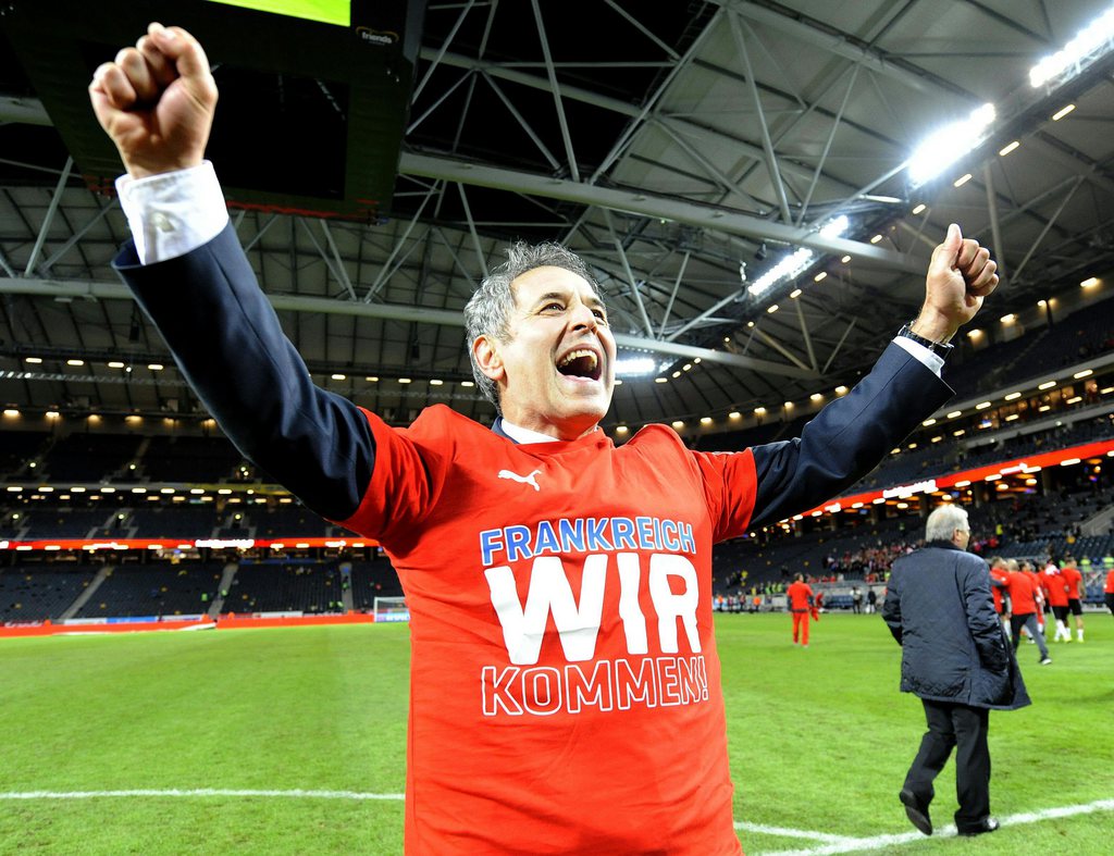 epa04920999 Swiss coach of the Austrian national soccer team Marcel Koller celebrates after the UEFA Euro 2016 Group G qualifier match between Sweden and Austria at the Friends arena in Stockholm, Sweden, 08 September 2015. Austria won 4-1. EPA/ROBERT JAEGER
