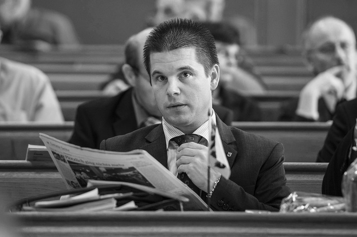 Erich Hess wird bald dreifach parlamentarische Erfahrungen sammeln. Neben seinem Amt als Berner Stadtrat und Grossen Rat wurde er nun in den Nationalrat gewählt.