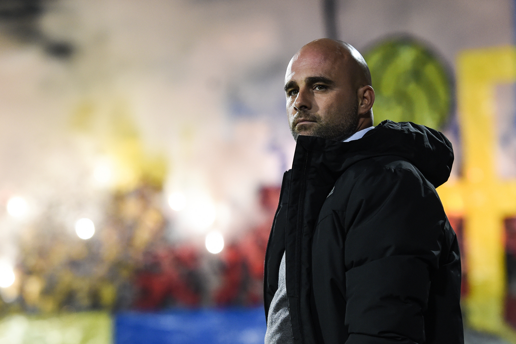 Trainer Giorgio Contini von Vaduz, im Fussball Super League Spiel zwischen dem FC Vaduz und dem FC Basel, am Samstag, 31. Oktober 2015, im Rheinpark Stadion in Vaduz. (KEYSTONE/Gian Ehrenzeller)