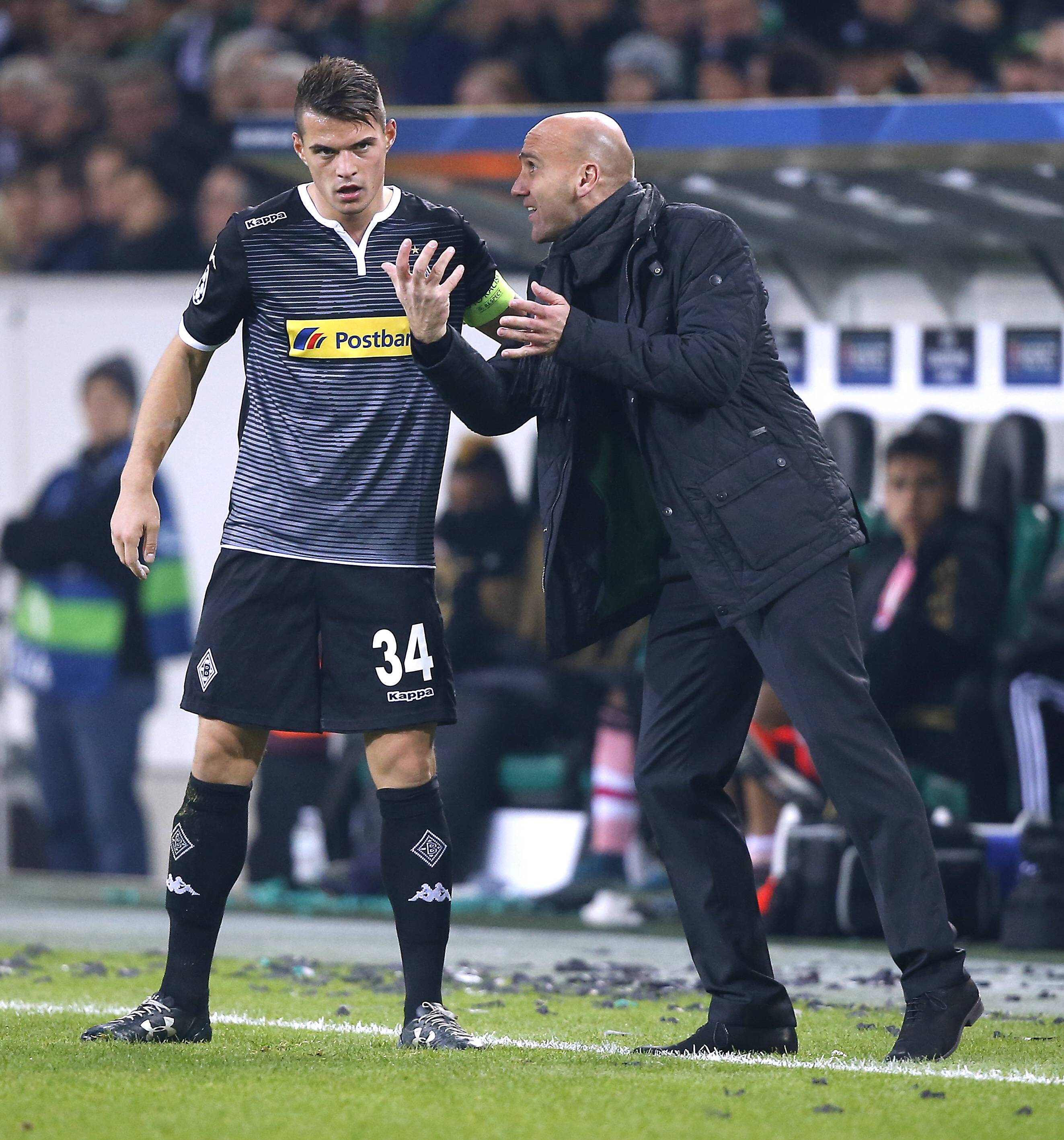 XHAKA Granit Kapitaen Team Borussia Moenchengladbach mit Trainer SCHUBERT Andre UEFA Champions League Saison 2015-2016 Gruppe D Borussia Moenchengladbach-Juventus Turin am 03. November 2015 in Moenchengladbach PUBLICATIONxINxGERxSUIxAUTxHUNxSWExNORxDENxFINxONLY Xhaka Granite Captain team Borussia Moenchengladbach with team manager Schubert Andr� UEFA Champions League Season 2015 2016 Group D Borussia Moenchengladbach Juventus Turin at 03 November 2015 in Moenchengladbach PUBLICATIONxINxGERxSUIxAUTxHUNxSWExNORxDENxFINxONLY