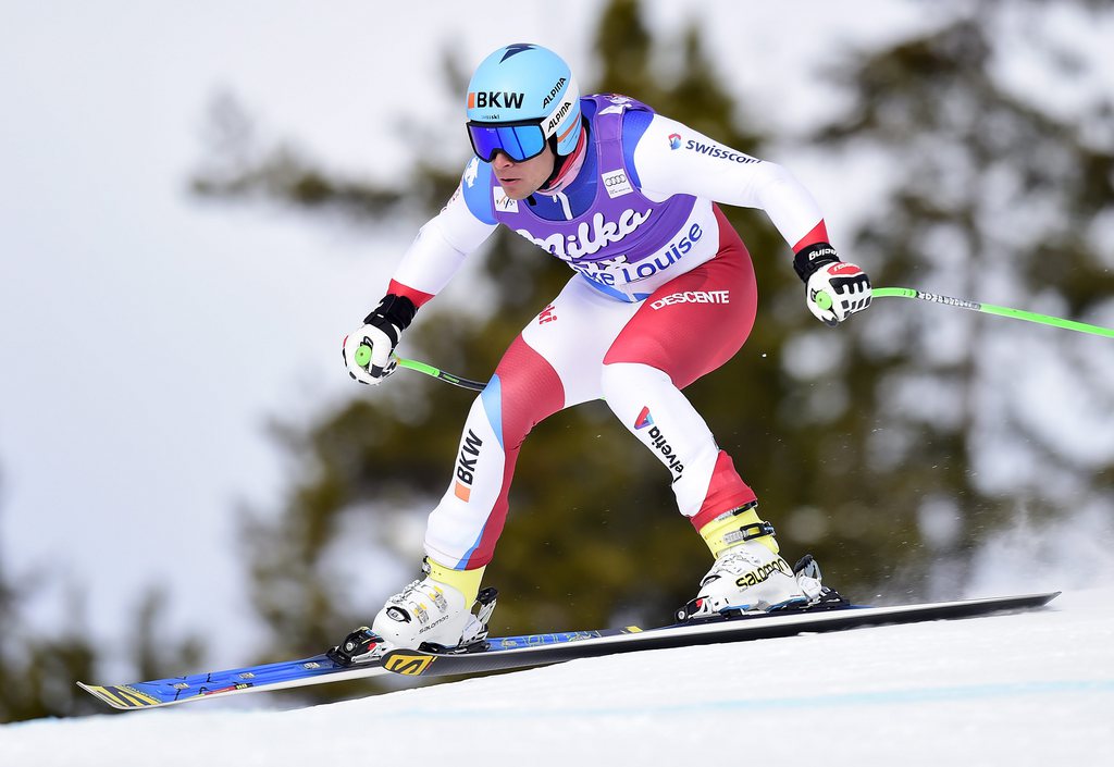 Patrick Kueng, of Switzerland, skis during a training run in the men's World Cup downhill in Lake Louise, Alberta, Thursday, Nov. 26, 2015. (Frank Gunn /The Canadian Press via AP) MANDATORY CREDIT