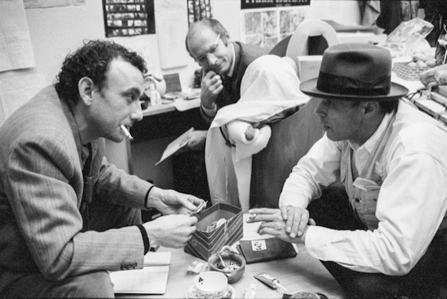 Daniel Spoerri und Joseph Beuys in der Kunsthalle Bern, 22.11.1969.