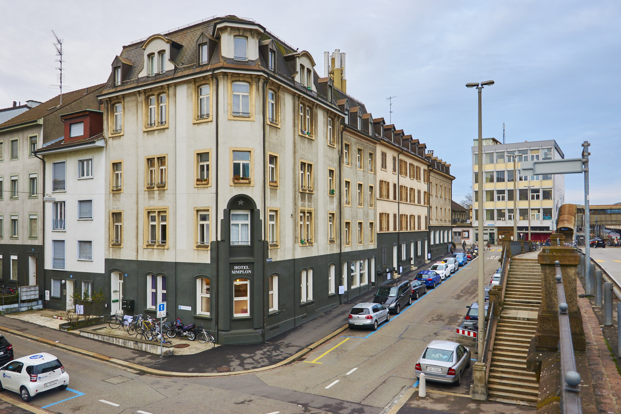 Für die Häuserzeile an der Hochstrasse bestehen Neubaupläne. Das Bau- und Gewerbeinspektorat hat den Abriss und Neubau jedoch noch nicht bewilligt.
