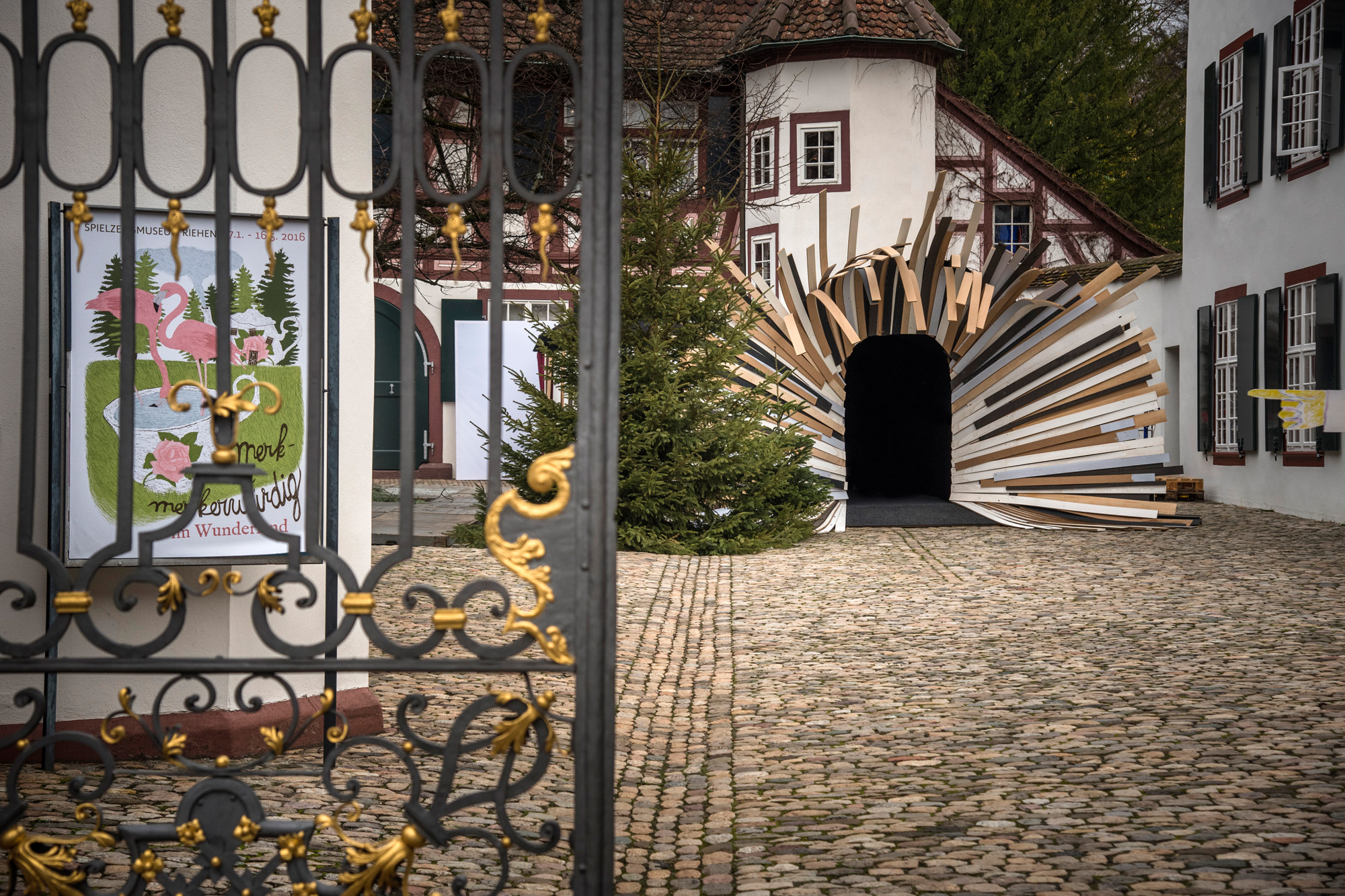 Hier lang!: Riehens ganz persönliches Kaninchenloch.